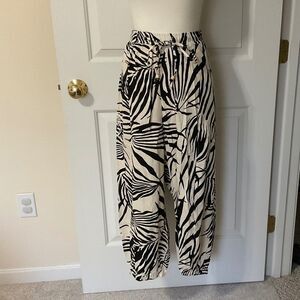 Rachel Zoe Plus Linen Blend Drawstring Cargo Joggers Size 1X Black/Khaki